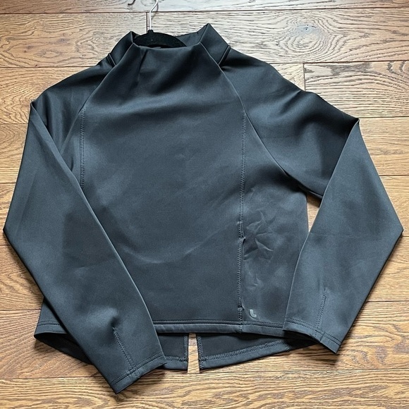 [Lolë] Spacer Funnel Neck - Black Beauty - XS - Picture 7 of 9